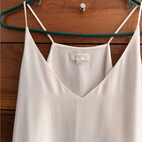 LOFT Women's White Chiffon Camisole White V-neck Size L - Picture 3 of 7